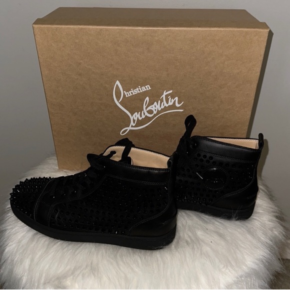 Authentic Men’s Christian Loubutin Sneakers - Picture 4 of 4